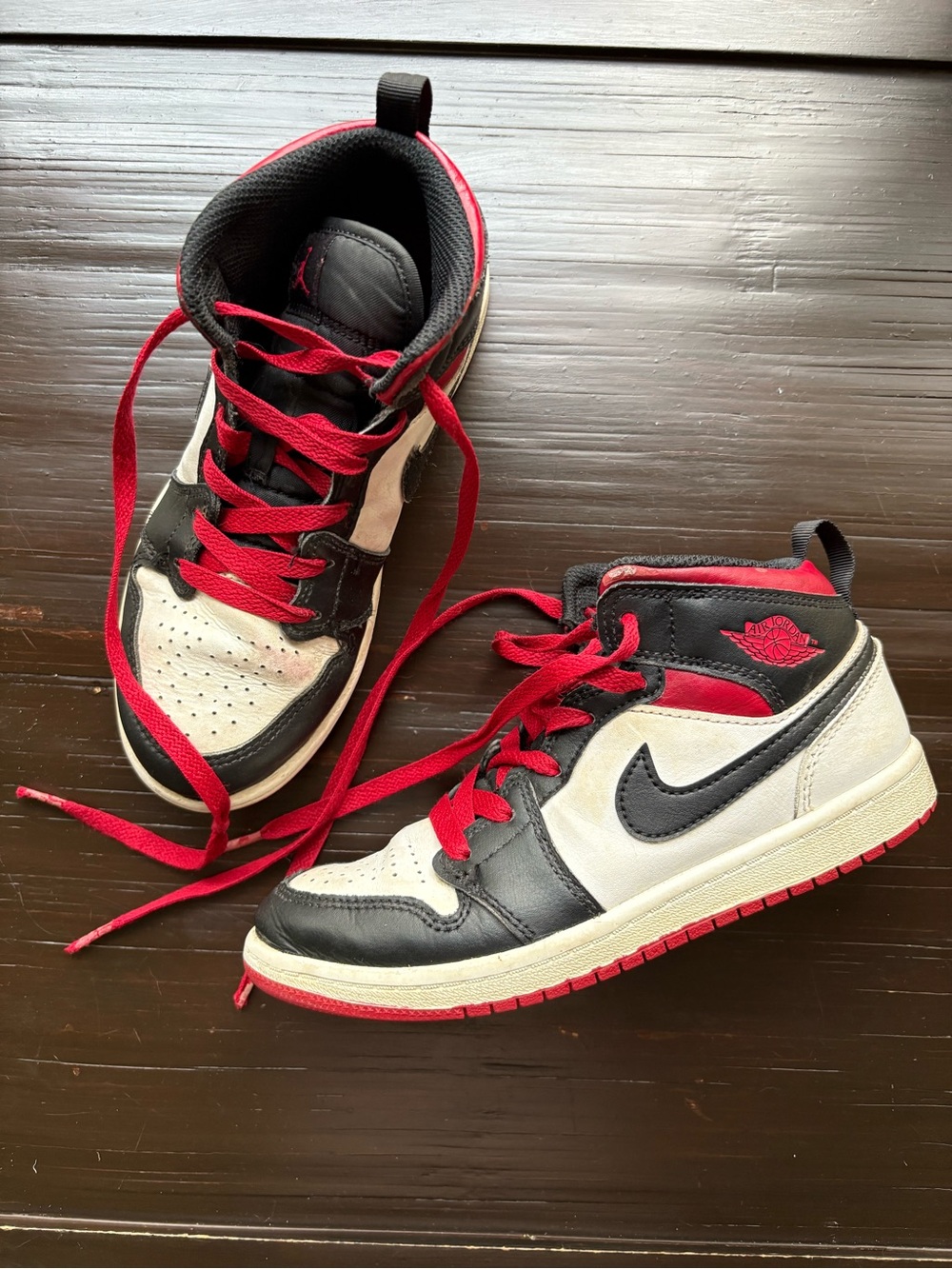NIKE Air Jordan 1 Mid Sneakers Red White & Black Size 3 youth
